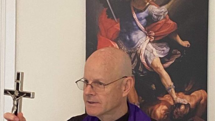 Rossetti ha identificato sette fattori principali che permettono ai demoni di “nutrirsi” e radicarsi nella vita di una persona.