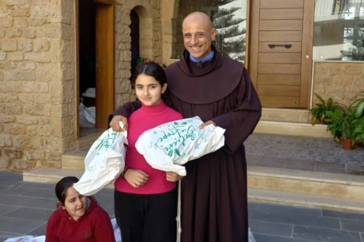 Padre Toufic ricorda come il sacerdote incoraggiasse costantemente i fedeli a non abbandonare la loro terra. Oggi, proprio nel suo nome, molti cristiani del Sud del Libano dicono di voler restare.