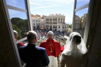 La visita di Leone XIV a Montecarlo ha suscitato inevitabilmente alcune riflessioni. Il Principato, simbolo di ricchezza e lusso, non sembrava il luogo più naturale per un messaggio cristiano, soprattutto quando si parla di denaro. Ma è proprio in un contesto del genere che il Papa ha scelto di portare il Vangelo, mostrando la sua profonda coerenza.