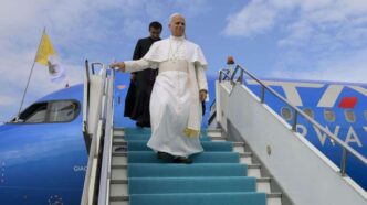 Il viaggio apostolico di Papa Leone XIV in Africa, previsto dal 13 al 23 aprile, si presenta come un itinerario articolato e intenso. In undici giorni, il Pontefice visiterà quattro Paesi – Algeria, Camerun, Angola e Guinea Equatoriale – attraversando undici città e partecipando a numerosi eventi tra discorsi, celebrazioni e incontri istituzionali.