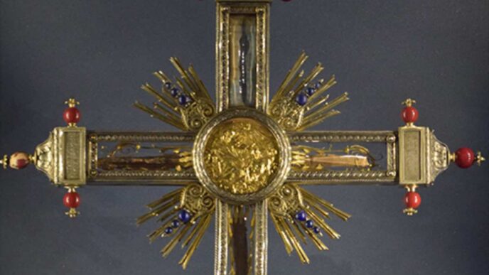 Il ritrovamento è avvenuto nella cappella del Colegio Santa Rosa de Lima, durante alcuni lavori di sistemazione nella sagrestia. Un mobile rimasto fermo da anni è stato spostato. Dietro di esso è apparso un piccolo reliquiario antico