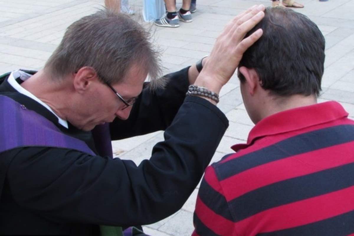 Circa due terzi degli intervistati affermano di provare un chiaro senso di perdono, una rassicurazione della misericordia di Dio e una pace interiore. Plate spera che questo studio possa aiutare i cattolici a comprendere più pienamente i frutti della confessione, che non si limitano al perdono, ma comprendono anche guarigione interiore e un rinnovato vigore nella fede.