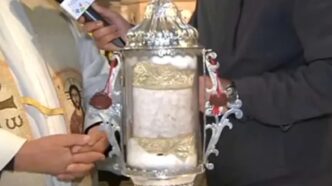 Nel XIII secolo, a Gruaro, un piccolo comune del Veneto, accadde un evento straordinario che, ancora oggi, racconta di una fede capace di sfidare le leggi della natura.