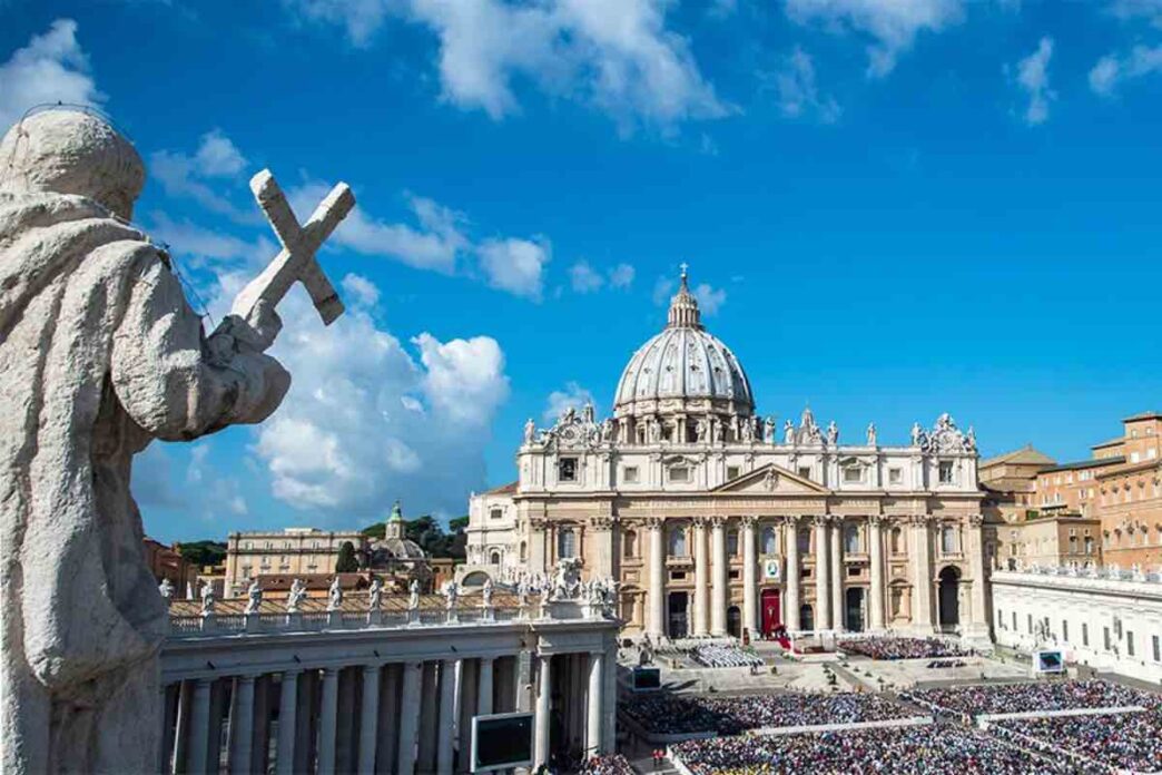 Il Papa ha appena autorizzato la promulgazione di nuovi decreti dal Dicastero delle Cause dei Santi, confermando il cammino verso la santità di diverse figure di grande valore spirituale. Tra questi, alcuni passaggi significativi per la Chiesa di oggi.