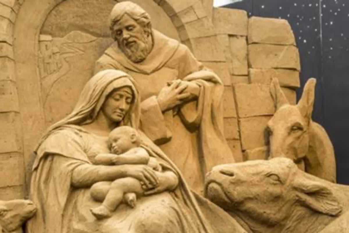 Anche il riposo ha il suo posto. Come ogni ebreo osservante, rispetta il sabato, partecipa alla preghiera. Il lavoro non prende tutto, non diventa assoluto. Rimane dentro un ordine più grande.