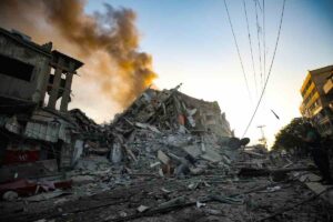 la Pasqua continua a essere un messaggio di speranza. Missionari e missionarie vivono la risurrezione di Cristo ogni giorno, dove la morte e la distruzione sembrano regnare incontrastate.