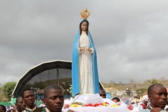 Papa Leone XIV ha visitato il santuario di Muxima il 19 aprile, cuore spirituale dell'Angola, onorando la devozione mariana di un popolo segnato dalla speranza.