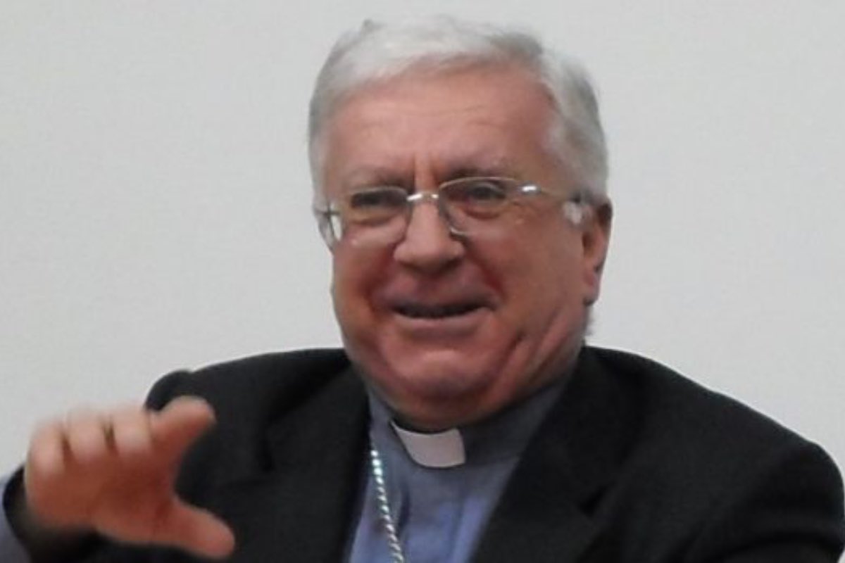 Il tema della pace è stato sollevato anche in relazione alla recente tregua tra Iran e Stati Uniti nello Stretto di Ormuz, definita da Ricchiuti come «la pace delle petroliere»