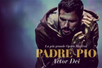 Non è solo uno spettacolo quello che Attilio Fontana porta in scena con Padre Pio – Actor Dei. C’è dentro un rapporto personale che si è costruito nel tempo, quasi senza volerlo. All’inizio, racconta, c’era più esitazione che entusiasmo