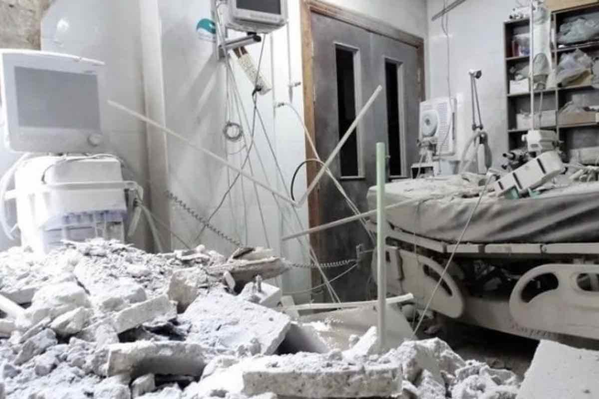 Le guerre moderne colpiscono direttamente chi non ha alcun ruolo nelle decisioni politiche, ma solo innocenti: bambini, donne, anziani. Gli attacchi a ospedali, scuole e mercati non sono danni collaterali, ma parte integrante della strategia. La guerra moderna è un crimine contro l'umanità