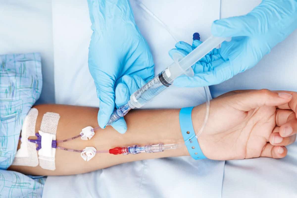 La proposta di morte assistita veniva fatta anche in casi di fratture o altre condizioni non terminali, come confermato anche da un rapporto della Commissione sul fine vita del Québec, che ha documentato almeno tre casi di persone che hanno ricevuto l’offerta di morte assistita a causa di fratture all'anca.