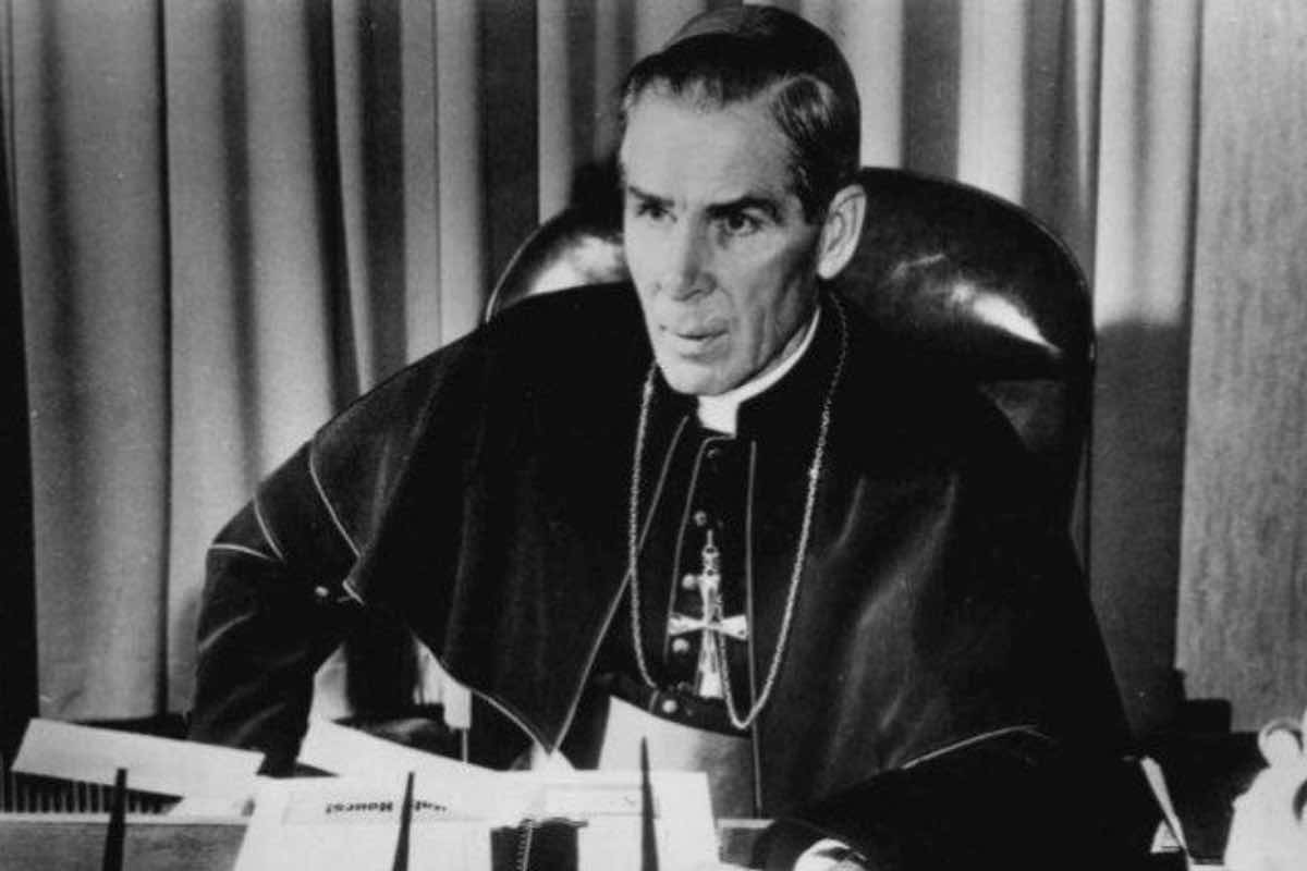 «Ho pregato, ma Dio non mi ha ascoltato». Mons. Fulton Sheen — nel suo libro Vai in cielo! Mappa spirituale dell'eternità — affronta questa domanda senza girarci intorno