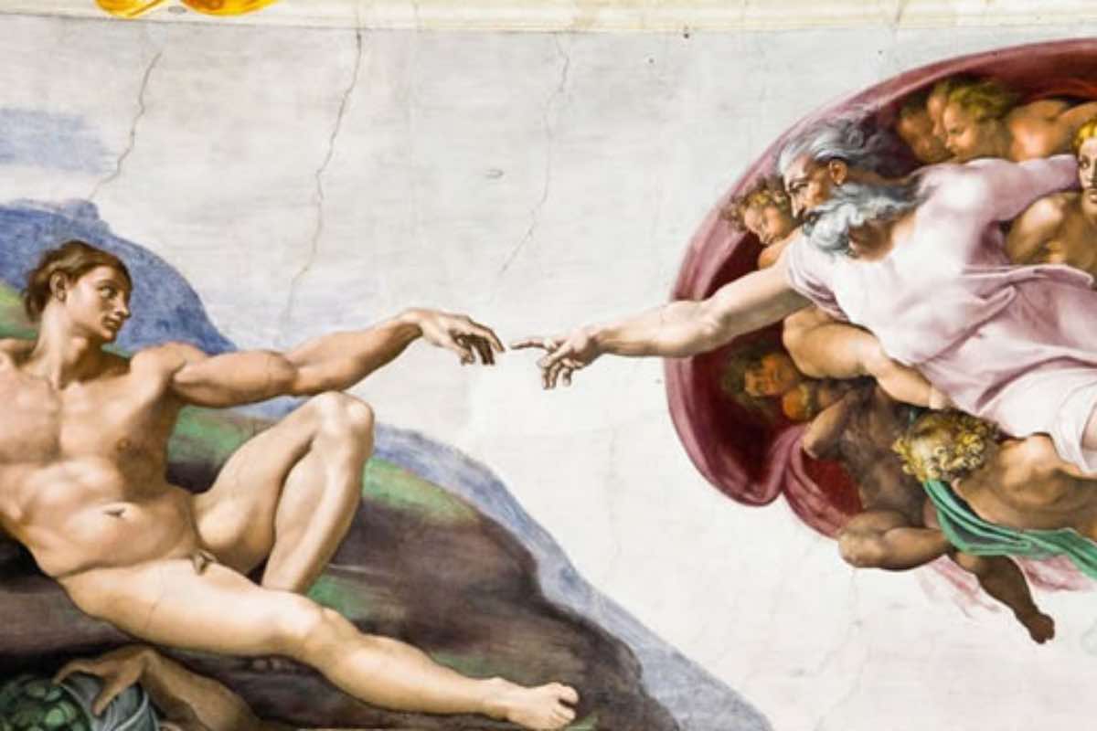 La differenza con l’Ascensione è chiara: Gesù ascende per potere proprio, Maria è accolta da Dio.