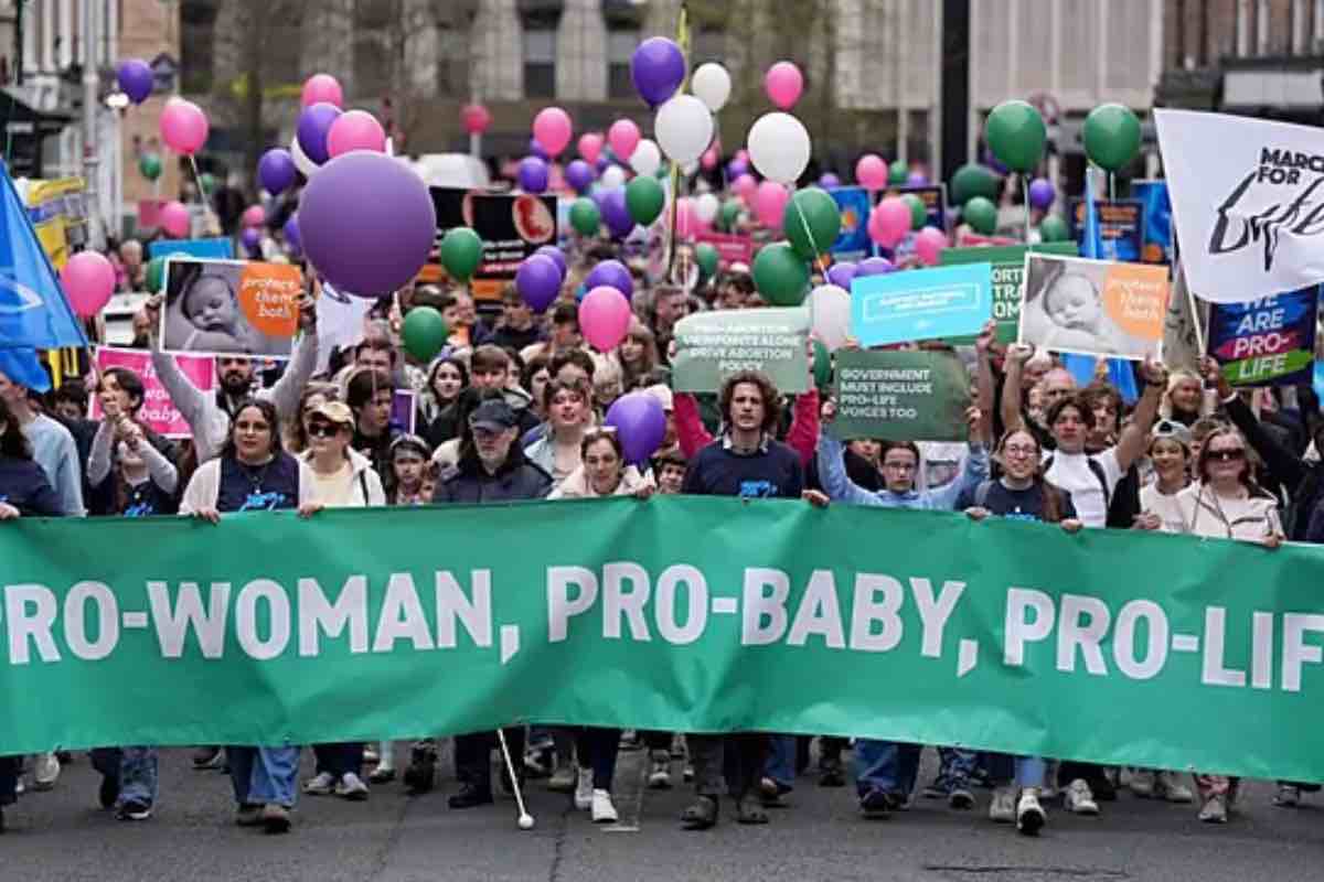 L'introduzione di un disegno di legge che espande la disponibilità dell'aborto in Irlanda è stata al centro della riflessione del vescovo
