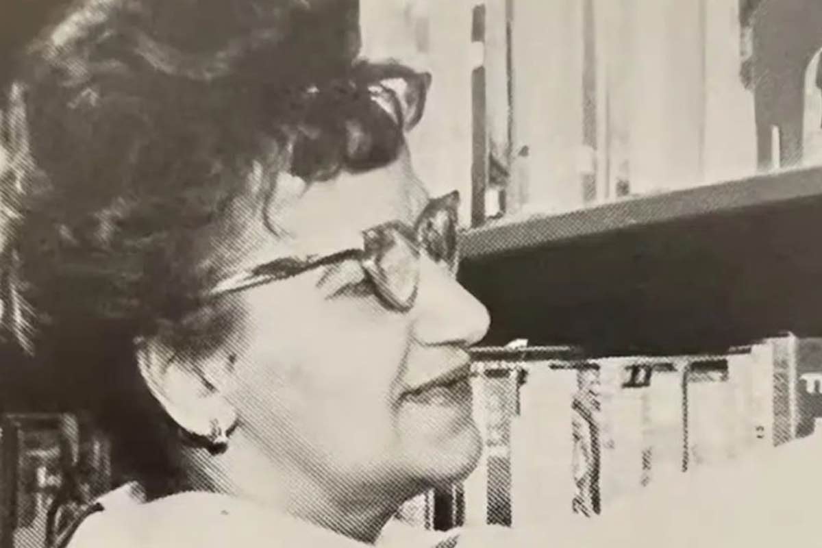 Lavorare in biblioteca, poi studiare biblioteconomia alla DePaul University, fu una scelta concreta e appassionata. Ma la cultura non restava confinata al lavoro: volontariato in biblioteca parrocchiale, letture pubbliche, catalogazioni