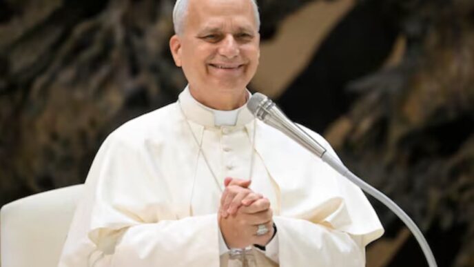 Papa Leone XIV durante un incontro ufficiale in Vaticano