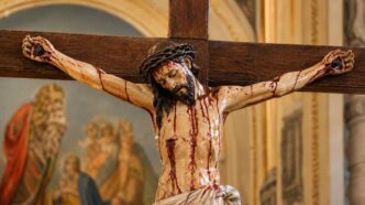 A luglio la Chiesa venera il Preziosissimo Sangue di Cristo: una devozione che invita a preghiera, sacrifici e meditazione sulla Passione.