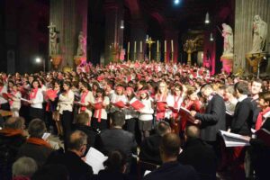 A Parigi un coro gigante riunirà 2.000 giovani per la veglia con Leone XIV il 25 settembre, organizzato dall'associazione Ecclesia Cantic.