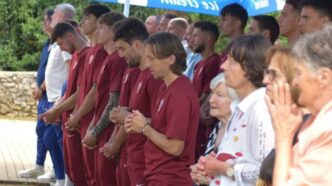 Prima di volare negli Stati Uniti per il Mondiale 2026, i calciatori croati hanno partecipato a una messa ad Ičići il 31 maggio, con Modrić e Dalić in prima fila.