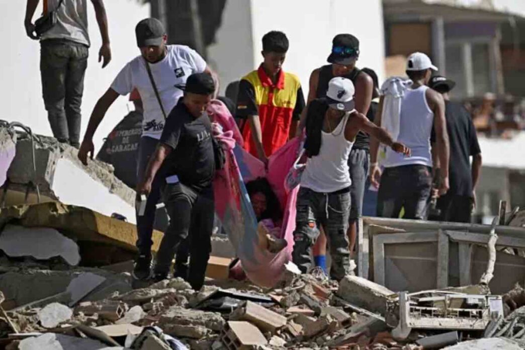 Dopo il terremoto in Venezuela i vescovi raggiungono le comunità colpite, portano aiuti e annunciano per oggi 28 giugno una giornata di preghiera nazionale.