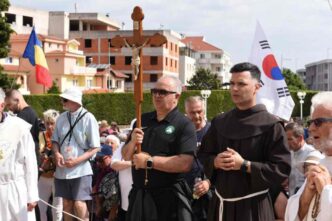 A Medjugorje è in corso la novena per il 45° anniversario delle apparizioni: il 24 giugno la marcia della la pace, il 25 le celebrazioni principali.