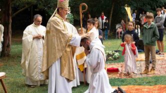 In Francia crescono le ordinazioni sacerdotali nel 2026: 84 nuovi preti, cinque in più rispetto al 2025, con Parigi e Fréjus-Tolone in testa.