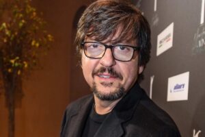 Ricky Memphis attore romano in posa durante un evento pubblico
