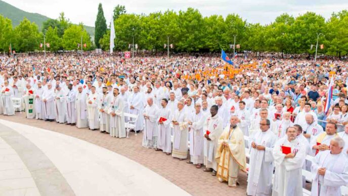 Da lunedì 29 giugno, festa dei santi Pietro e Paolo, Medjugorje ospita il 29° ritiro spirituale internazionale per sacerdoti, in programma fino a venerdì 3 luglio