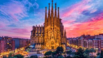 Papa Leone XIV è in Spagna dal 6 al 12 giugno: ecco cosa c'è da sapere sulla Chiesa cattolica spagnola, tra martiri, santuari mariani e la Sagrada Família.