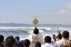 Secondo una testimonianza tramandata nel tempo, l'Eucaristia avrebbe protetto l'isola di Tumaco dallo tsunami seguito al terremoto del 1906.