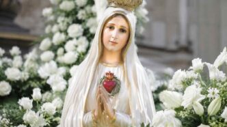 Il Cuore Immacolato di Maria è una delle devozioni più radicate nel cattolicesimo, legata a Fatima e alla liturgia della Chiesa. Ecco cosa significa e perché si celebra.