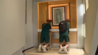 Il Messico è uscito dal Mondiale, ma la devozione della Nazionale alla Madonna di Guadalupe ha conquistato i tifosi cattolici di tutto il mondo.