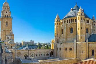 L'Irac denuncia recensioni d'odio su Google Maps contro chiese in Israele: citazioni bibliche usate per incitare alla violenza contro i cristiani.