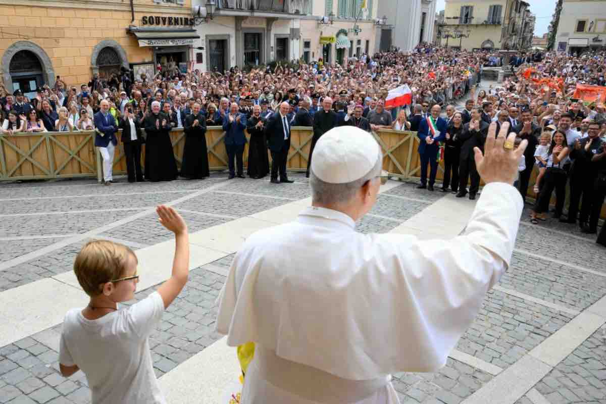 Leone XIV ha ricordato la sesta Giornata mondiale dei nonni e degli anziani, che quest'anno ha come tema le parole del profeta Isaia: «Io invece non ti dimenticherò mai»