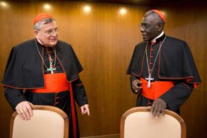 I cardinali Burke e Sarah chiedono a Leone XIV di fermare la sinodalità, l'omosessualismo cattolico e Fiducia supplicans nella Chiesa.