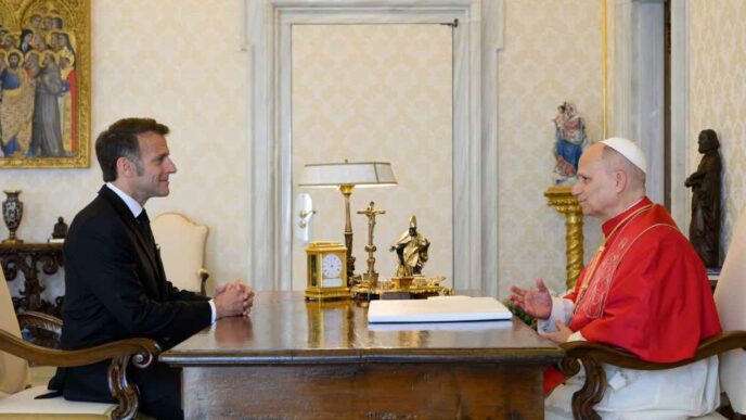 Secondo fonti francesi, Papa Leone XIV avrebbe avuto colloqui telefonici con Macron per fermare la legge sul suicidio assistito in Francia.