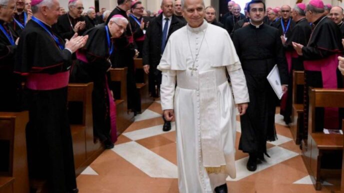 Leone XIV incontrerà il clero italiano il 12 dicembre: l'annuncio di Zuppi in una lettera ai vescovi, tra riflessione, veglia e fraternità sacerdotale.