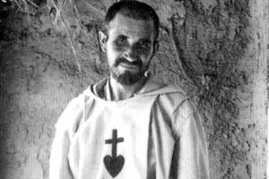 Come nacque la preghiera dell'abbandono di Charles de Foucauld, scritta ad Akbès meditando le ultime parole di Gesù in croce.