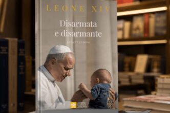 Da ieri in libreria il nuovo libro sulla pace di Leone XIV, con un testo inedito del Papa e gli interventi pronunciati dall'elezione.