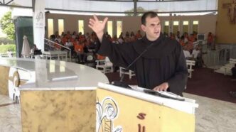 Nell'ultima catechesi del Mladifest a Medjugorje, fra Bojan Rizvan ha parlato di San Francesco, dell'amore per Cristo e del ritorno alle origini della fede.