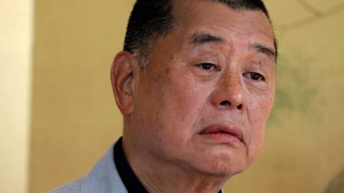 Jimmy Lai, 78 anni, malato e in carcere da cinque anni, è condannato a 20 anni per aver sostenuto le proteste democratiche a Hong Kong.