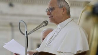 Nell'udienza generale del 12 agosto Papa Leone XIV ha ribadito che la partecipazione fisica alla Messa domenicale non può essere sostituita da momenti virtuali.