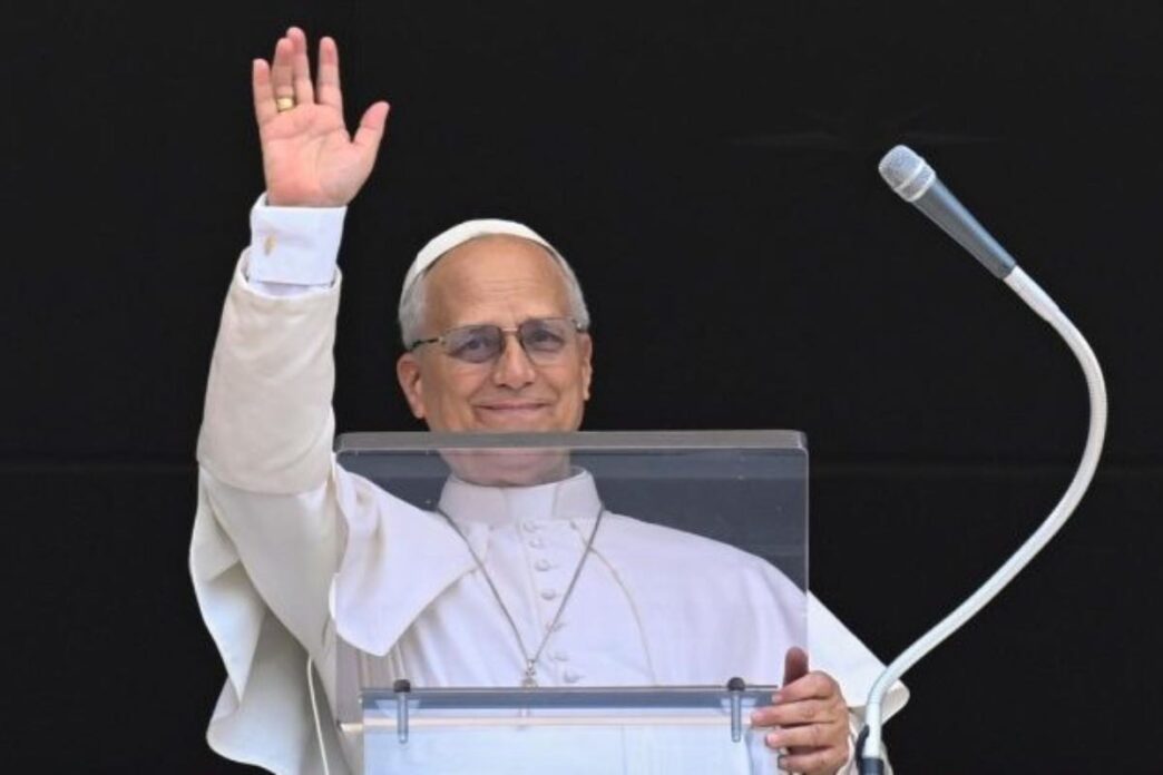 All'Angelus di domenica il Papa rinnova l'appello per la pace in Sudan e Ucraina, chiedendo corridoi umanitari e rispetto del diritto internazionale.