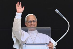 All'Angelus di domenica il Papa rinnova l'appello per la pace in Sudan e Ucraina, chiedendo corridoi umanitari e rispetto del diritto internazionale.