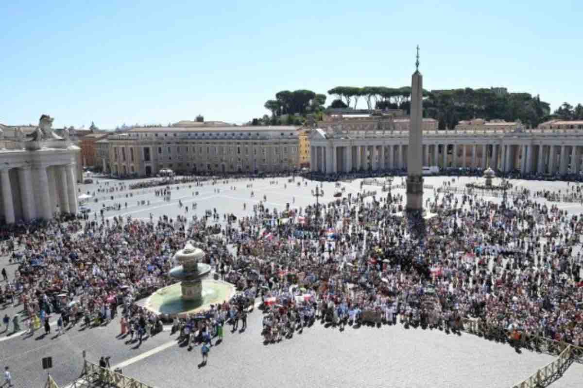 Il Papa ha invitato a cercare la risposta alla domanda di Gesù nella preghiera, nella meditazione del Vangelo e nelle situazioni concrete dell'esistenza