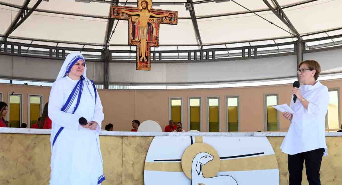 Al 37° Mladifest suor Mariana Kovačić ha raccontato la sua vocazione tra dubbi, segni e l'incontro decisivo con le Missionarie della Carità.