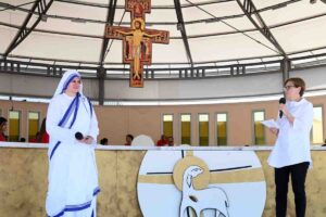 Al 37° Mladifest suor Mariana Kovačić ha raccontato la sua vocazione tra dubbi, segni e l'incontro decisivo con le Missionarie della Carità.