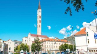 Campanile della Pace di Mostar aperto il 29 e 30 settembre: la città vista da 107 metri, senza prenotazione e con ascensore