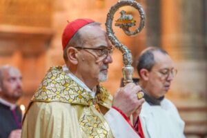Il patriarca Pizzaballa lancia con Notre Dame un forum permanente a Gerusalemme per ripensare insieme il futuro della città santa.