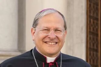 Papa Leone XIV accetta la rinuncia di Guido Gallese, vescovo di Alessandria dal 2012: Testore, vescovo di Acqui, nuovo amministratore apostolico.